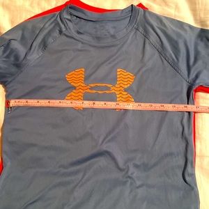 2xUnder Armor SPF 50 youth Large Sun Shirt,Rash guard, grey-ish blue orange logo